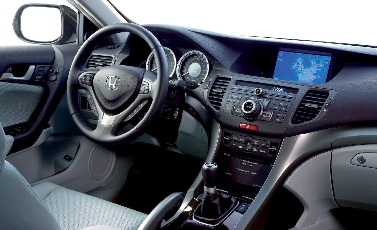 2009-honda-accord-european-model-interior-photo-221140-s-1280x782
