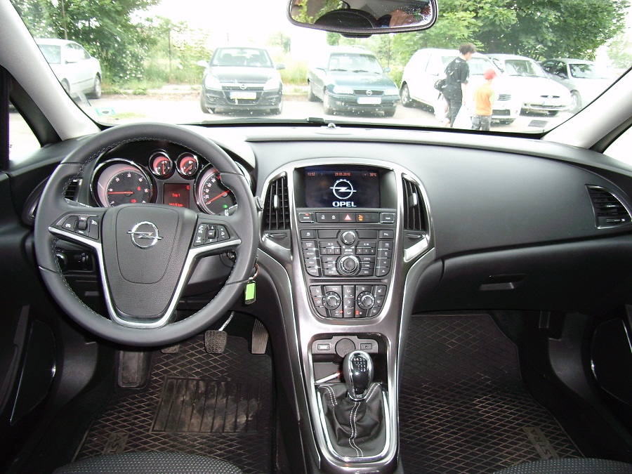 SA554412.JPG
