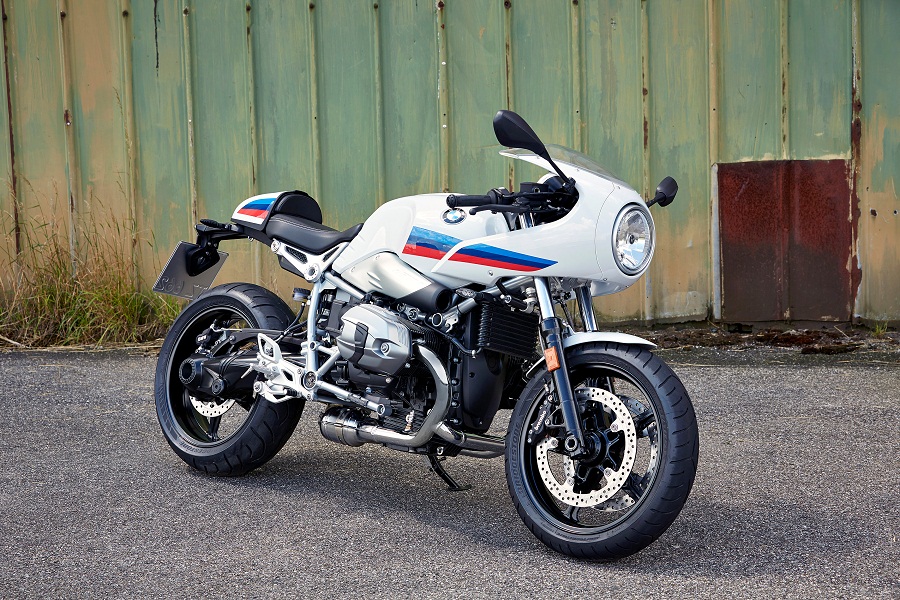 P90232623_highRes_the-new-bmw-r-ninet-.jpg