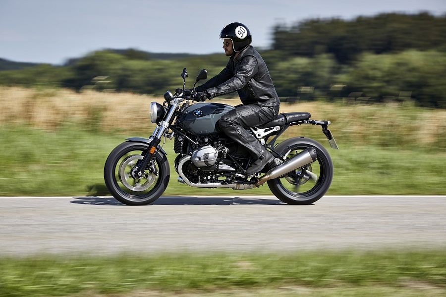 P90232692_highRes_the-new-bmw-r-ninet-.jpg